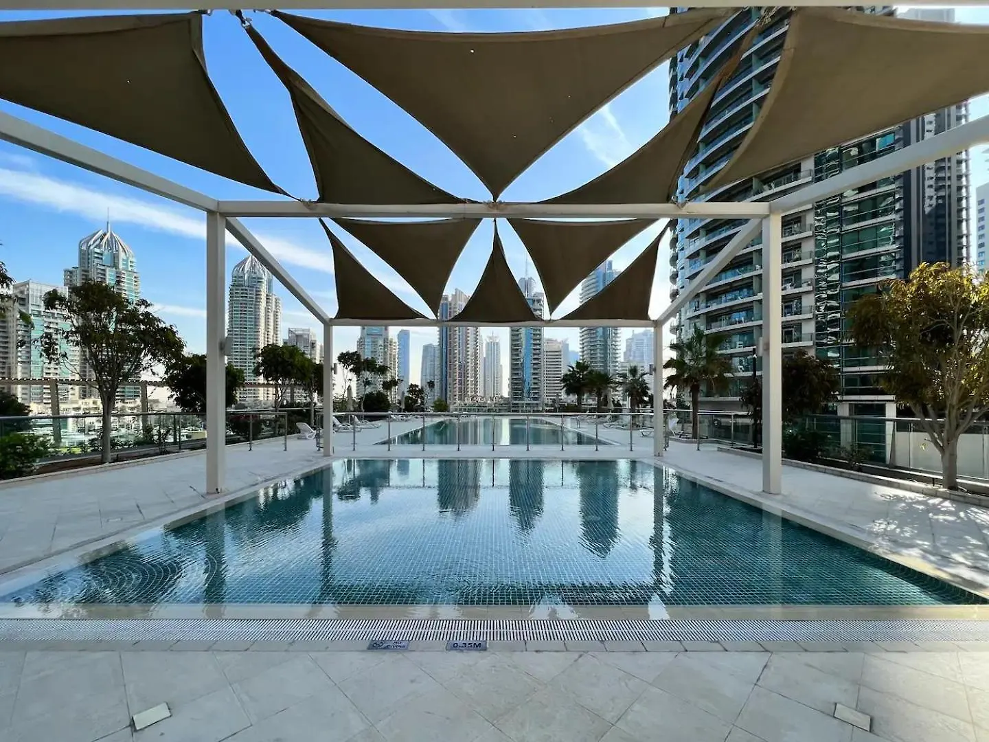 Vacay Lettings - 1 Bhk - Iris Blue Dubai Marina Apartment