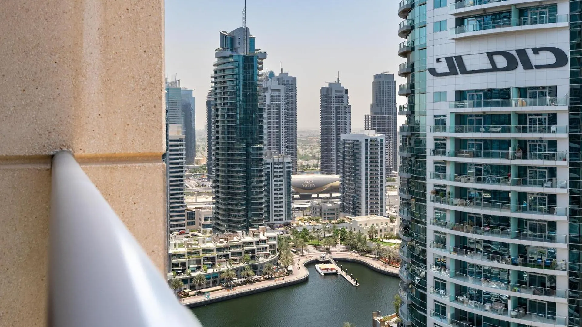 Vacay Lettings - 1 Bhk - Iris Blue Dubai Marina Apartment