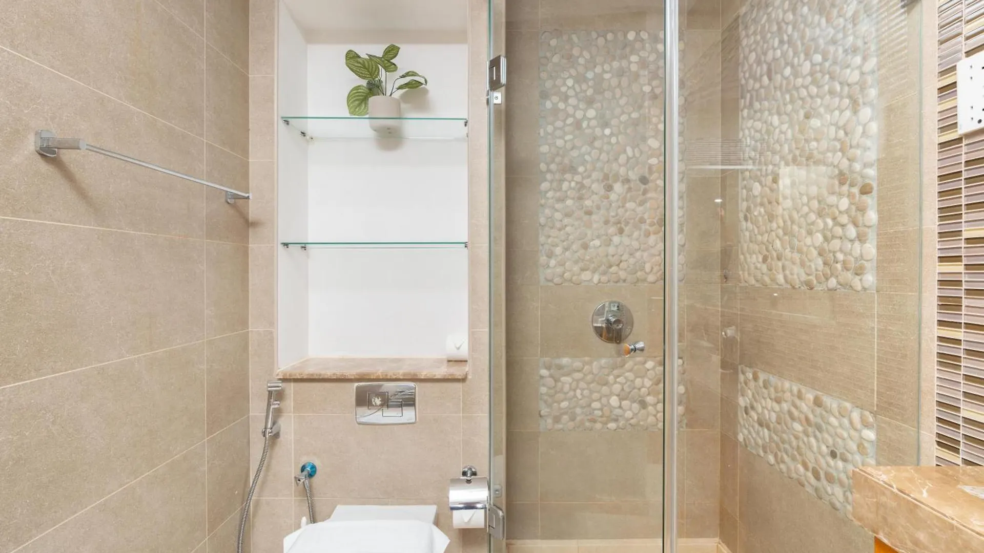 Vacay Lettings - 1 Bhk - Iris Blue Dubai Marina Apartment