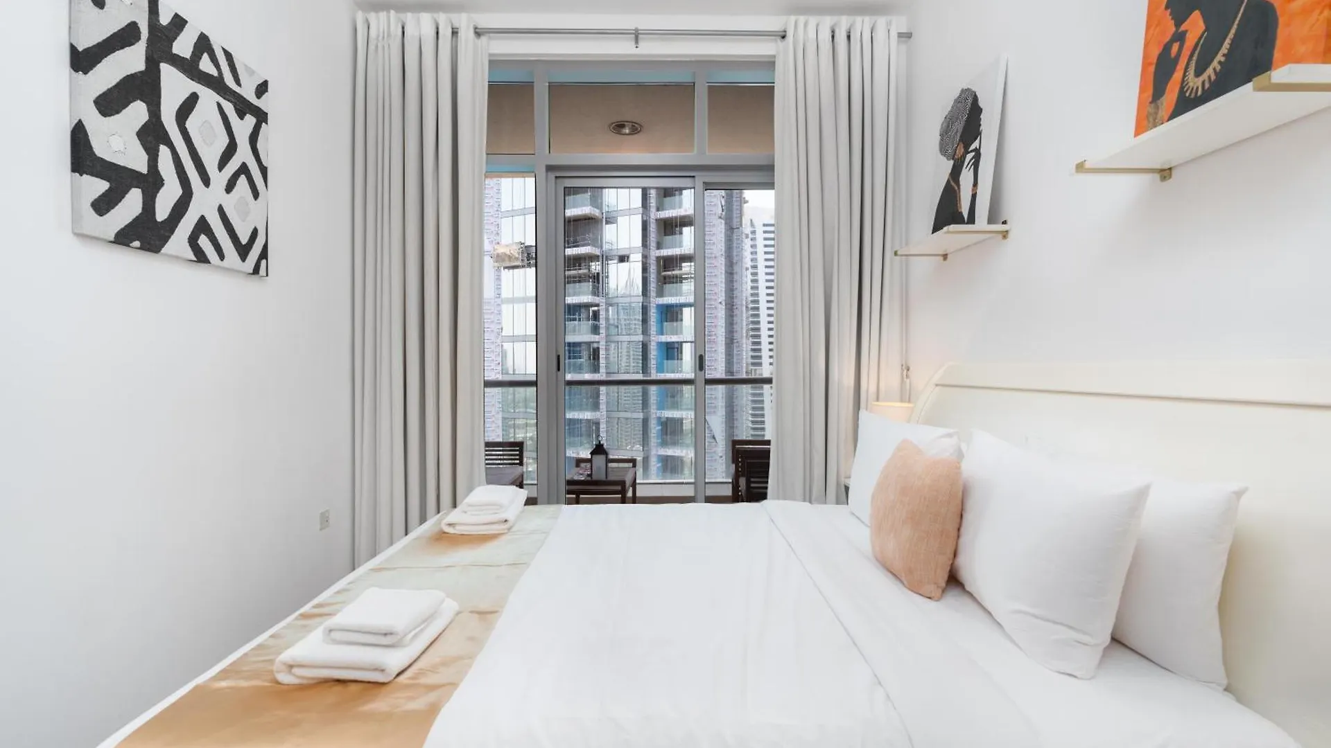Vacay Lettings - 1 Bhk - Iris Blue Dubai Marina Apartment
