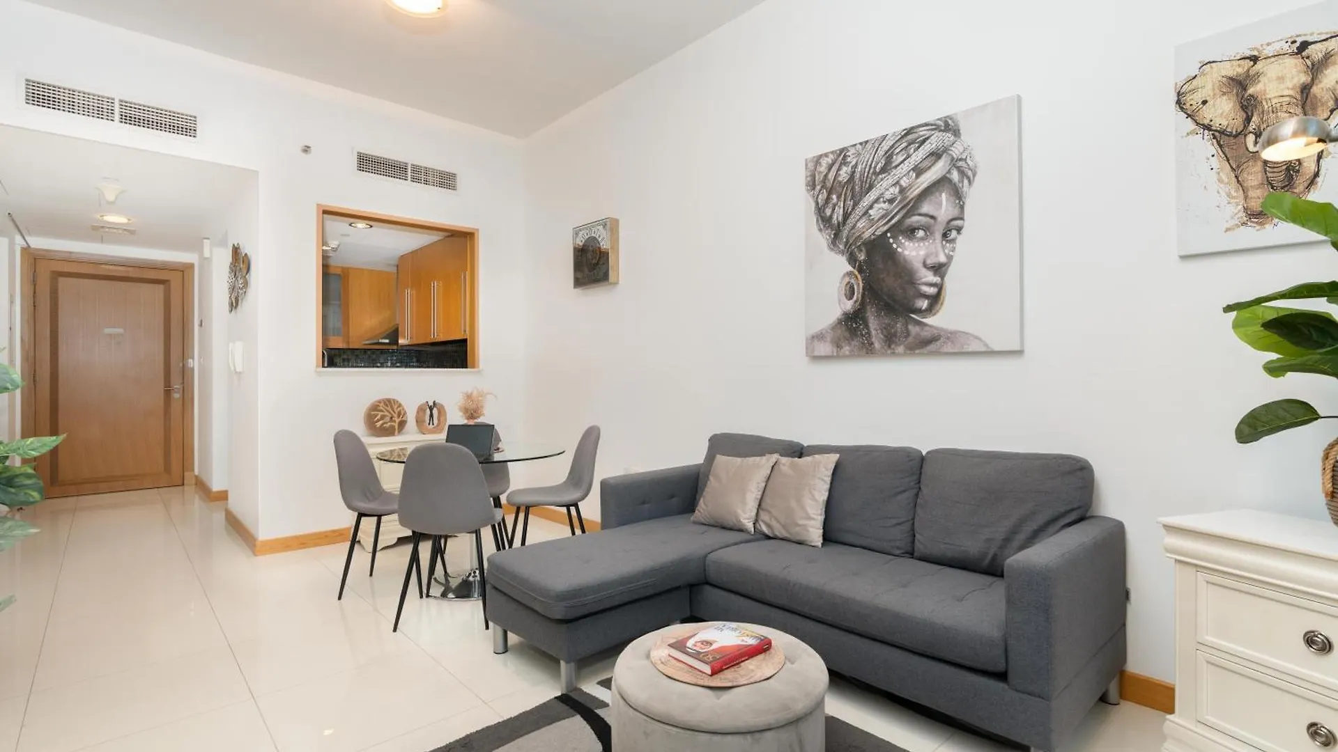Vacay Lettings - 1 Bhk - Iris Blue Dubai Marina Apartment